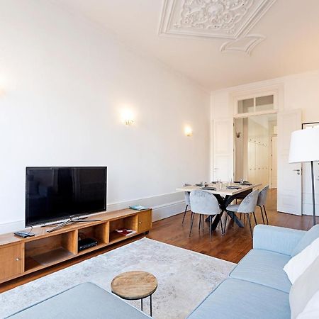 Lovelystay - Aurora Heights Apartment Porto Luaran gambar