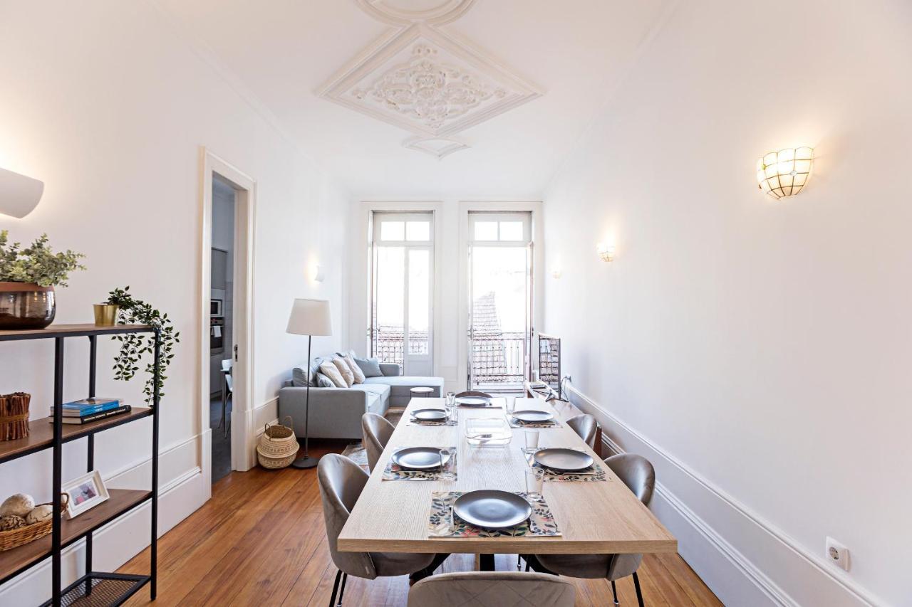 Lovelystay - Aurora Heights Apartment Porto Luaran gambar