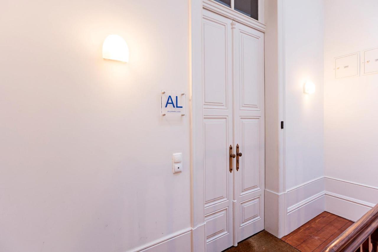 Lovelystay - Aurora Heights Apartment Porto Luaran gambar