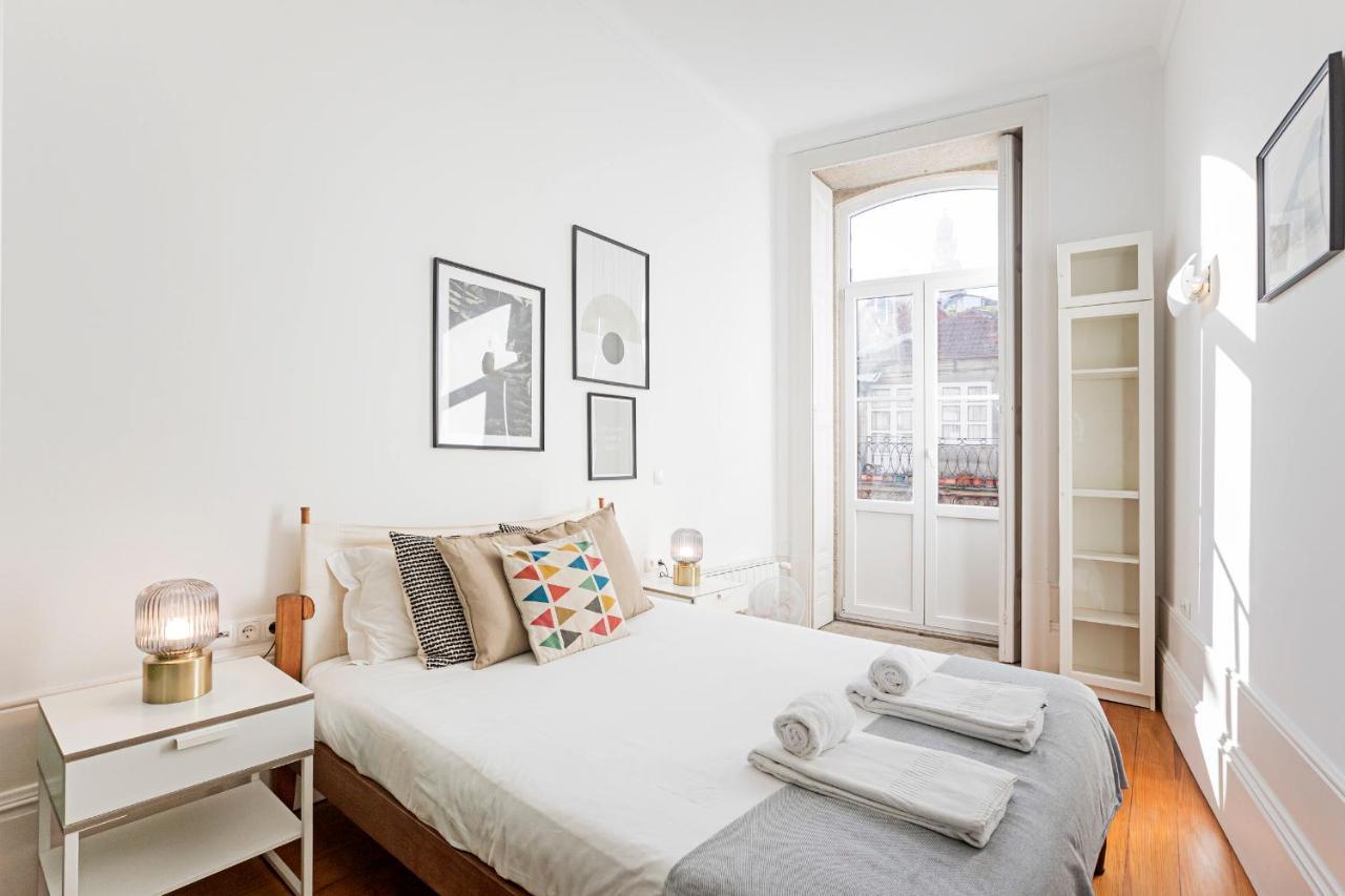 Lovelystay - Aurora Heights Apartment Porto Luaran gambar